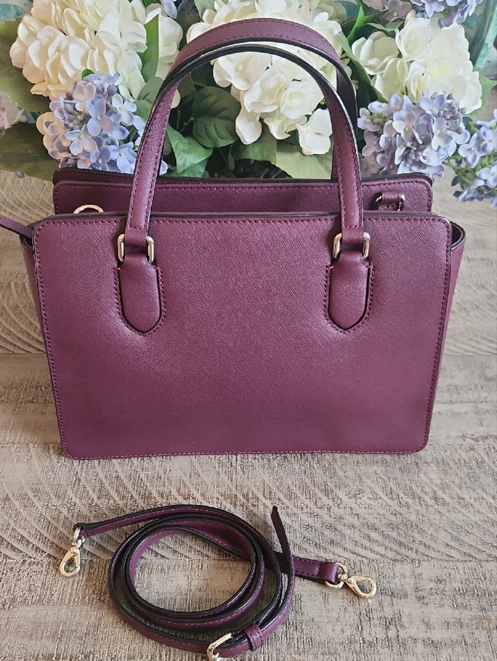 kate spade Saffiano Leather Satchel With Strap. Gorgeous Fall & Winter Bag! - Picture 2 of 8